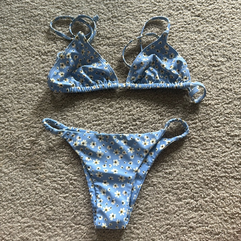 Kulani Kinis Bikini